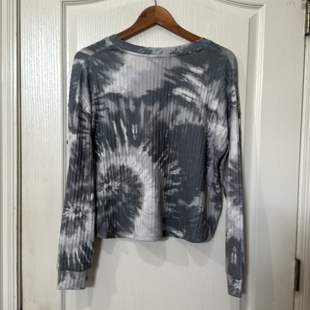 Crave fame, size large, gray, white tie-dye, long sleeve, ribbed top NWT - Picture 3 of 6